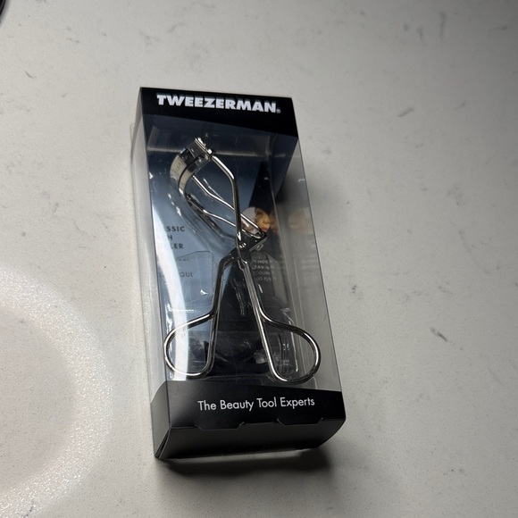 Tweezerman Other - TWEEZERMAN Silver Eyelash Curler